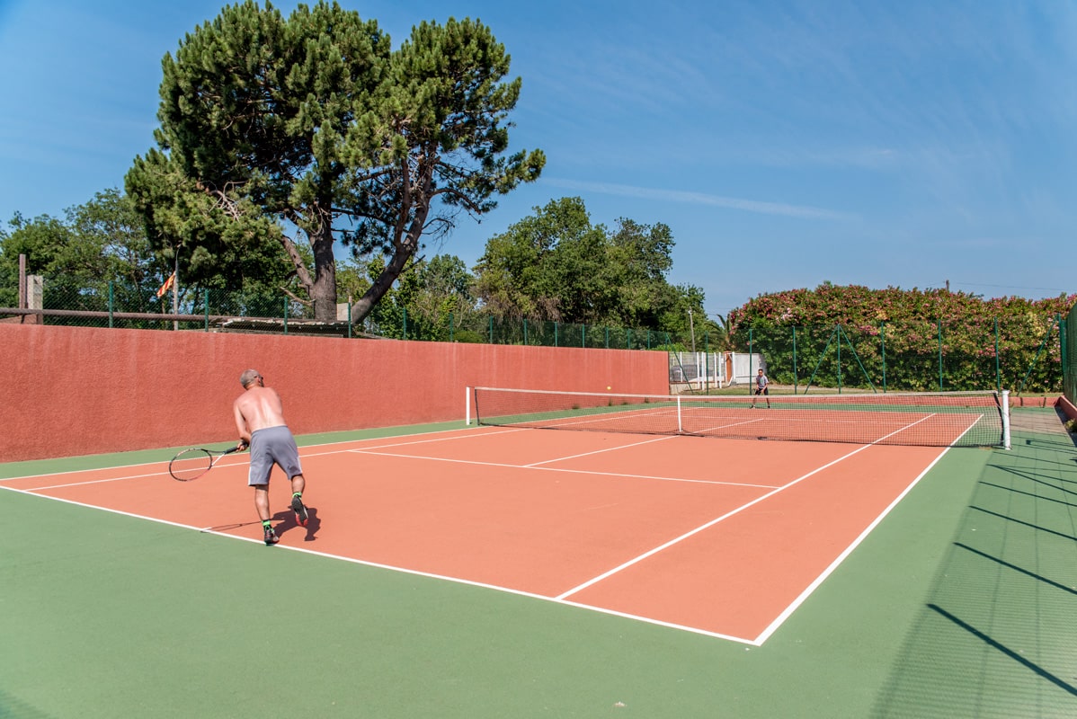 Le camping club le Littoral a Argelès sur mer - Terrain tennis