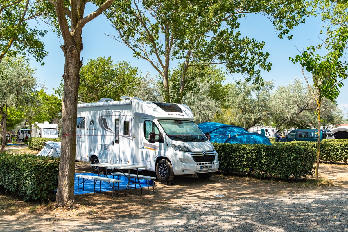 Camping La Côte des Roses - MS Vacances - emplacements camping-car