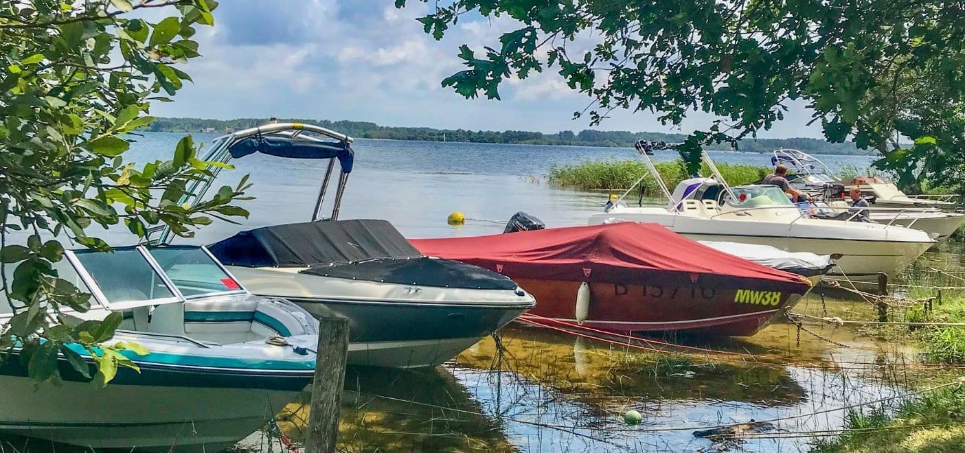 camping la calede amarrage bateaux les pieds dans leau