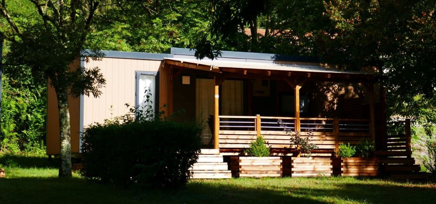 camping le ventadour taos les pieds dans leau